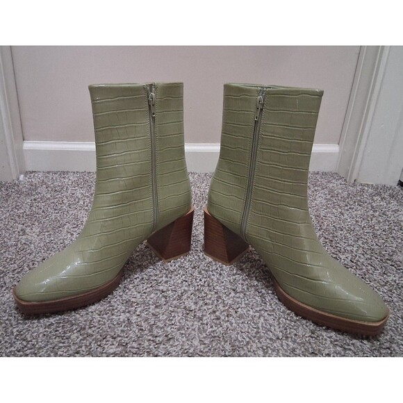 NEW! Women's Chinese Laundry Danica Olive Crocodile Platform Boot, Size 9.5M - Picture 3 of 10
